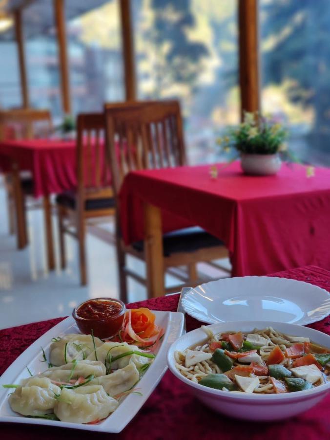 Hotel Om Palace McLeod Ganj Dış mekan fotoğraf